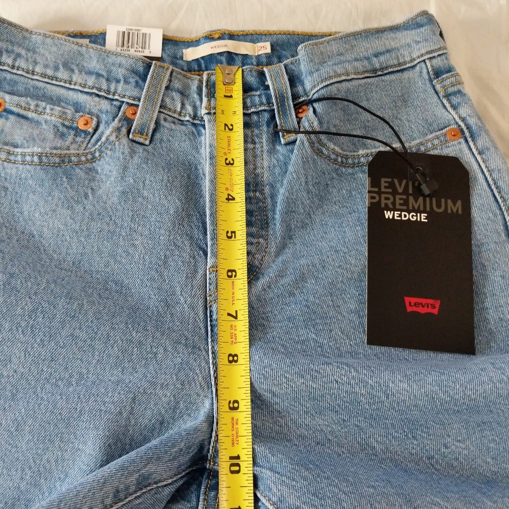 Levi's Wedgie Icon Jeans Tango Talks Light Wash - Picture 9 of 11